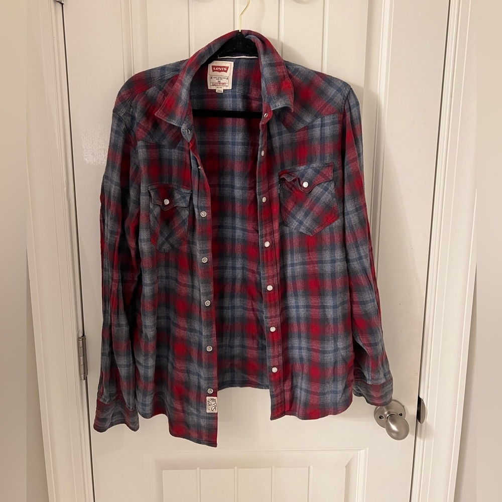 Levi's Men's Casual Red and Blue Checkered Shirt